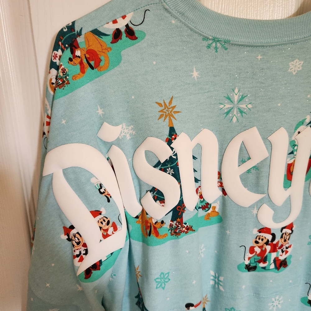 Disneyland Blue Christmas Sweatshirt Cozy Long-Sleeve Size Medium - Picture 2 of 8